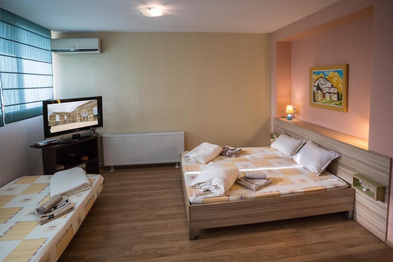 Hanovete Hotel Pliska Bagian luar foto