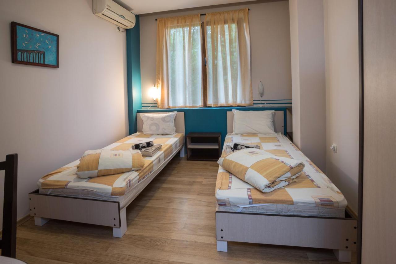 Hanovete Hotel Pliska Bagian luar foto