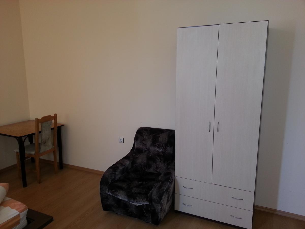 Hanovete Hotel Pliska Ruang foto